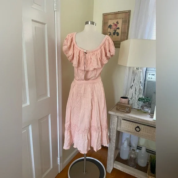 Free People X SPELL Cassie Lace gown in Petal Size XL - Picture 11 of 15